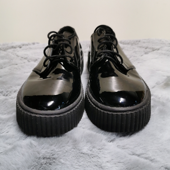 Shellys London - Picture 3 of 9